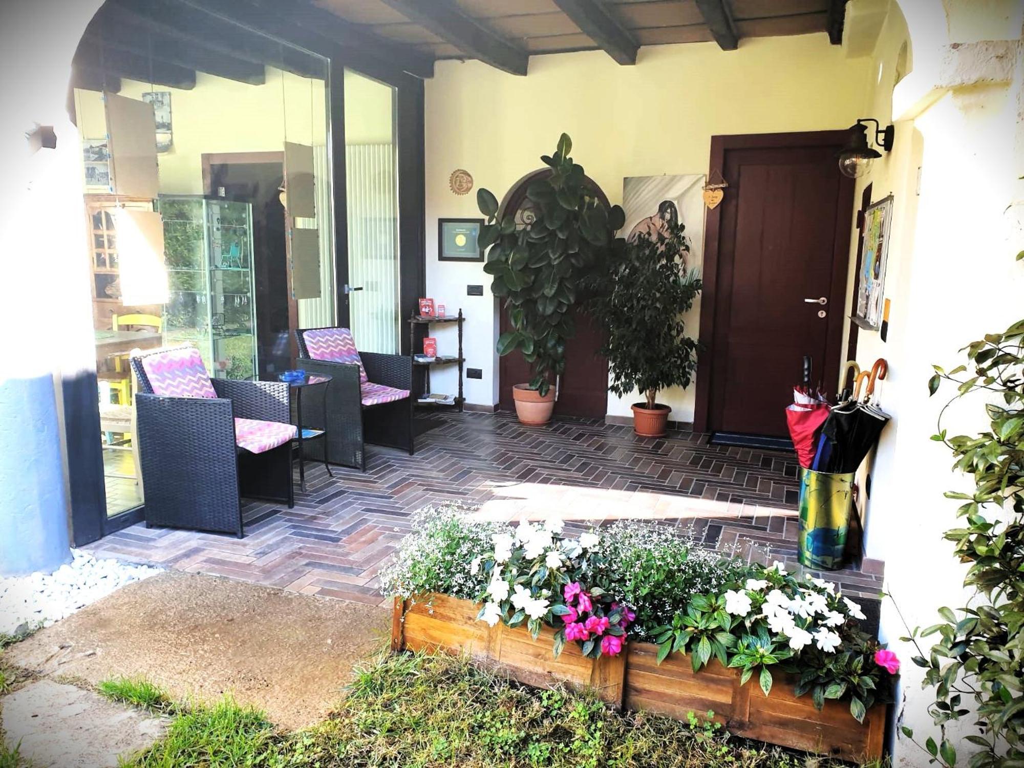 Le Tre Arti Bed & Breakfast Gavirate Ngoại thất bức ảnh