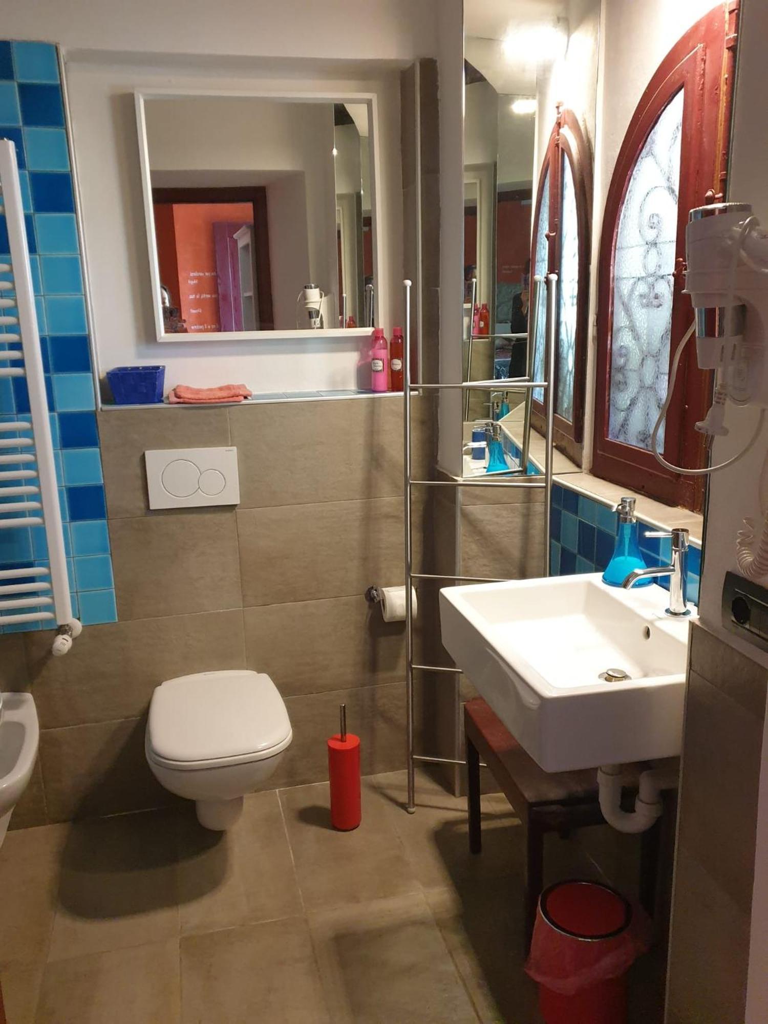 Le Tre Arti Bed & Breakfast Gavirate Ngoại thất bức ảnh